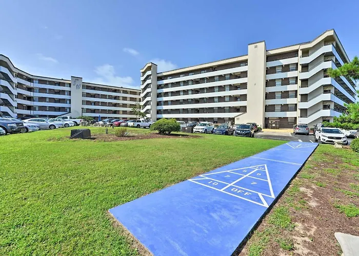Summer Winds Resort Condo W/ Ocean Views!